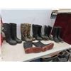 Image 1 : 6 Pairs of Rubber Boots Size 10/11 