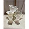 Image 1 : Vintage Tupperware measuring cups