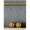 Image 8 : 2 Vintage Beaded Purses - Silvertone Strap One Is Handbeaded In Hong Kong & Other With Gold Tone Acc