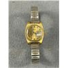 Image 2 : Vintage 25 Jewels Swiss Made Delroy Automatic Ladies Watch w/ Stretch Band