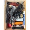 Image 8 : Great Lot Of HO Scale Train Cars & Accessories