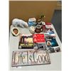 Image 1 : Nice Vintage Home Décor Lot, Polar Bear, Duck, Etc