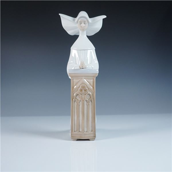 Lladro Figurine, Meditation 1005502