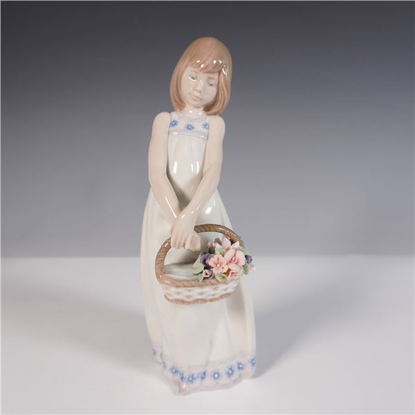 Lladro Porcelain Figurine, Floral Treasures 1005605