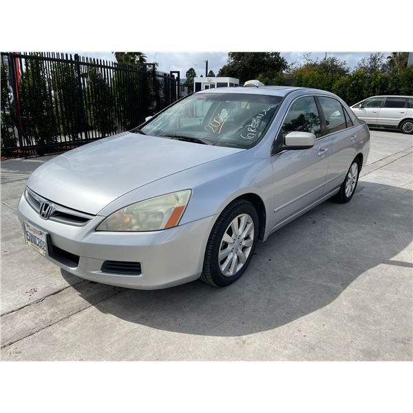 HOND ACCORD 2006 T-DONATION