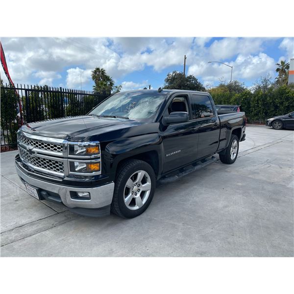 CHEV SILVERADO 2014 O/S TITLE 2 DAYS