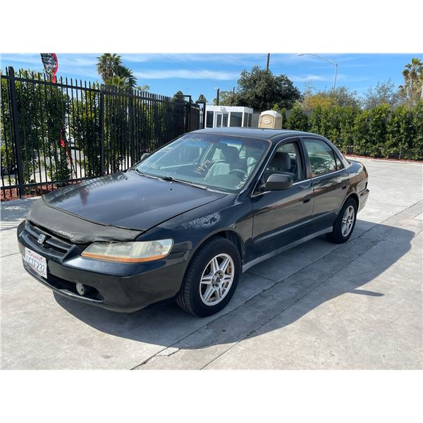 HOND ACCORD 1999 SALV T/DONATION