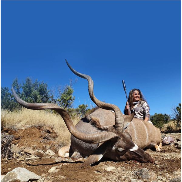 SOUTH AFRICA 2 TROPHY KUDU, 6 HUNTING DAYS, 2X2 GUIDED SAFARI FOR 2 HUNTERS