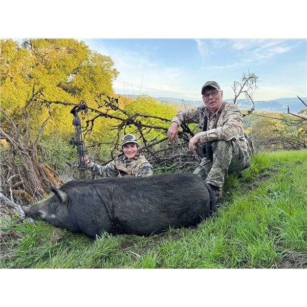 ONE DAY 1X1 PIG HUNT FOR ONE HUNTER IN MENDOCINO COUNTY WITH DONALD C. MARTIN