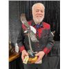 Image 2 : 1/36 SCALE BALD EAGLE BRONZE SCULPTURE "PURSUIT" BY FRANK AND SUE ENTSMINGER