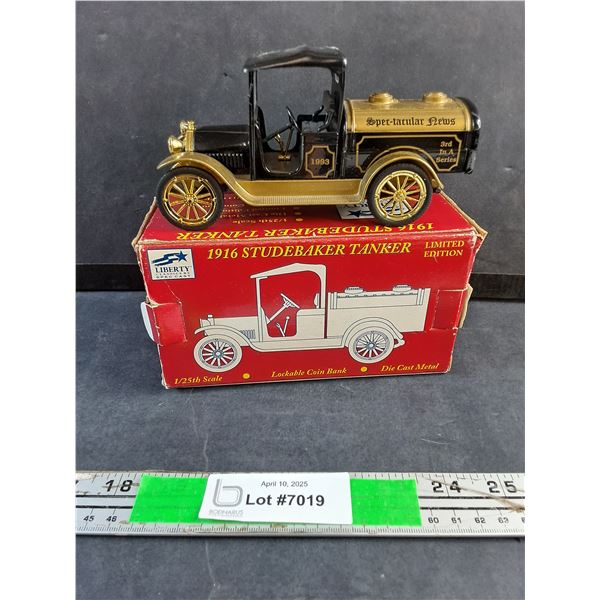 1:25 1916 Studebaker Tanker Die Cast Truck with Box, Lockable Coin Bank