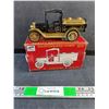 Image 1 : 1:25 1916 Studebaker Tanker Die Cast Truck with Box, Lockable Coin Bank