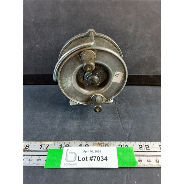 Vintage Windex Fishing Reel with Fishing Line