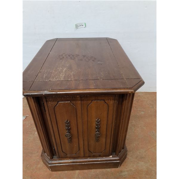 * Vintage Wooden End Table - 20" x 19" x 26" - Cannot Ship!