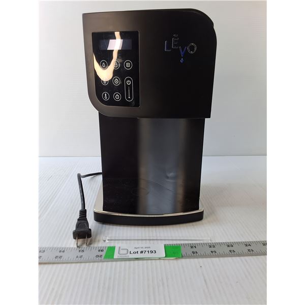 Levo Oil Infusion Machine- Powers On