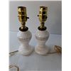 Image 2 : (2) Vintage Ceramic Lamps-Working