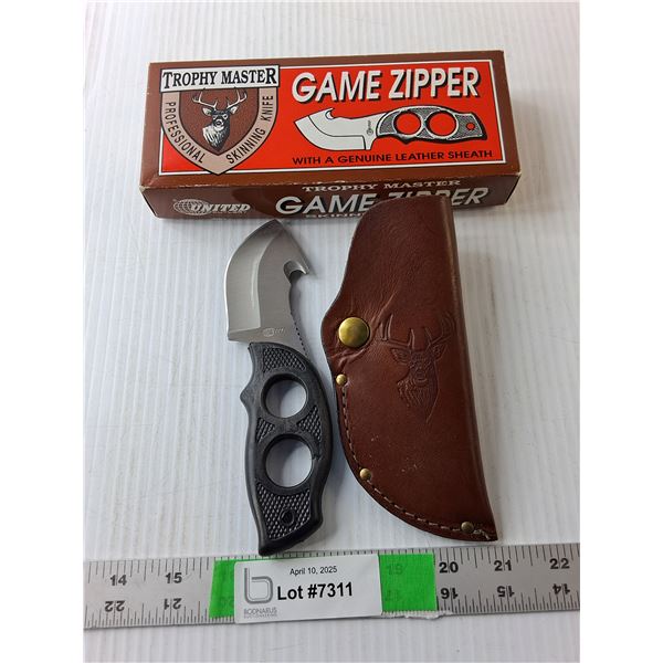 Trophy Master Game Zipper with Leather Sheath