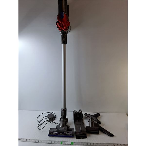 *Dyson DC35 Cordless Vaccuum-Powers On