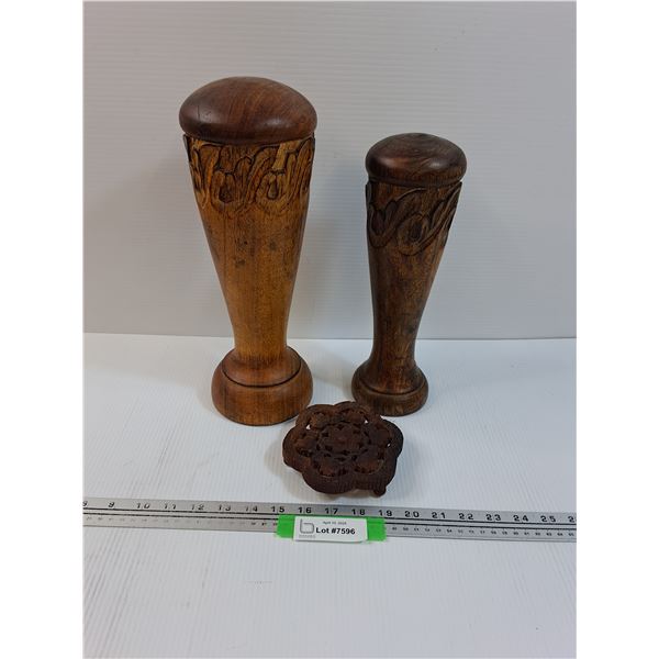 (2) Wood Engraved Decor & Wooden Trivet