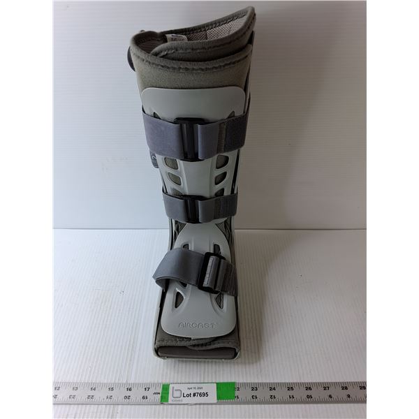 Aircast Boot-M 17" Tall