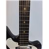 Image 5 : Vintage Zennon "Victoria" Electric Guitar - 40" X 12" - Pick Up Preferred