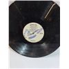 Image 3 : Record: Jethro Tull - Crest of a Knave