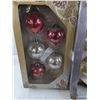 Image 2 : (2) 5 Piece Crackle Glass Ornaments