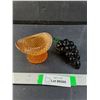 Image 1 : (2) Glass Ornaments. Top Hat and Grapes