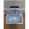 Image 3 : Rubbermaid Portable Cooler - 18 x 21 x 15"
