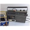 Image 2 : Vintage Viking Radio, Sears De Luxe AM/FM Radio Recorder and Rod Stewart CD - As Is