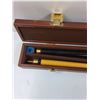 Image 2 : "VIP" Pool Cue w/Carrying Case - Case Length: 33" x 3" - Pool Cue Length: 59"