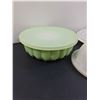 Image 3 : Tupperware Jelly Molds Lot