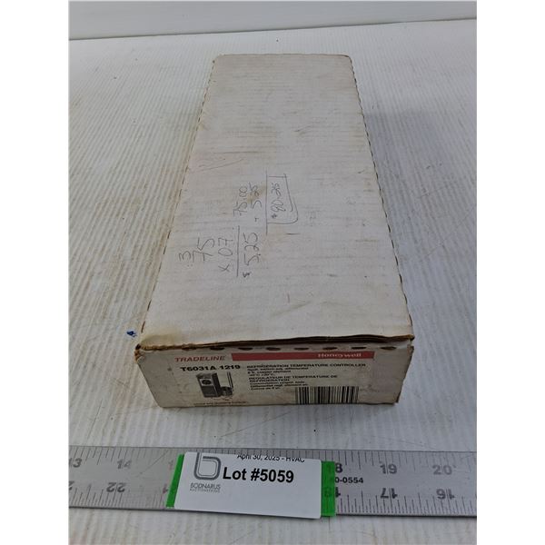 Honeywell T60311A 1219 Refrigeration Temperature Controller