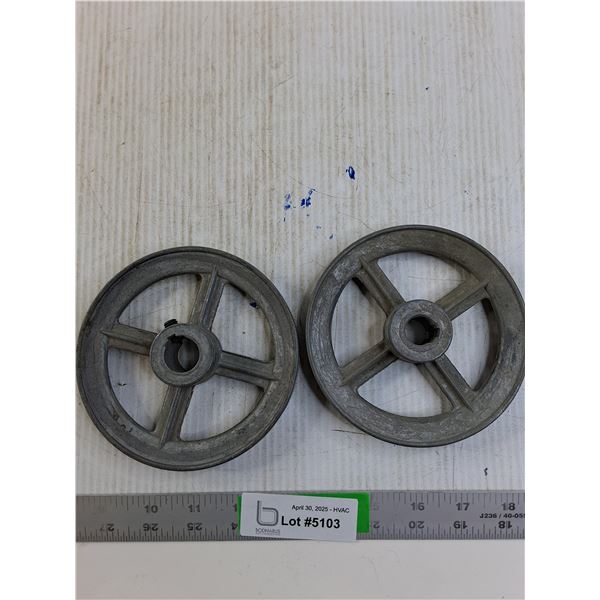 (2 times the bid price) 5" x 3/4" Spoked Pulleys