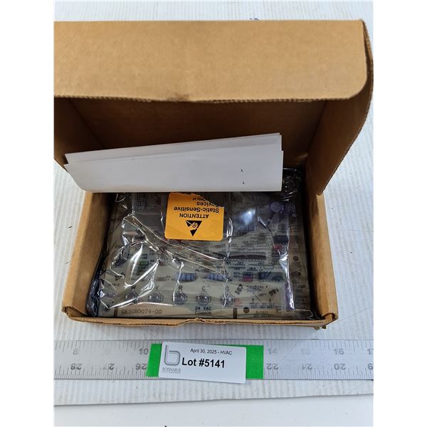 Carrier CESO110074-01 Control Board