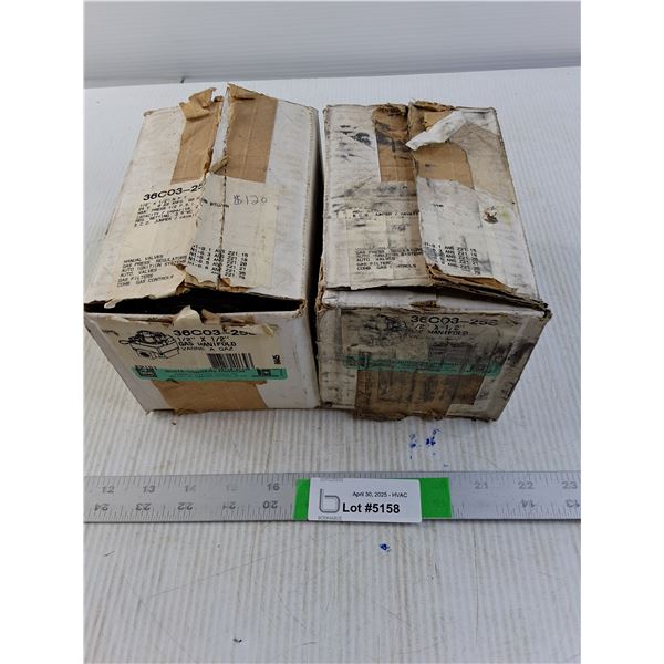 (2 times the bid price) White Rogers 36C03-258 1/2 x 1/2" Gas Manifold