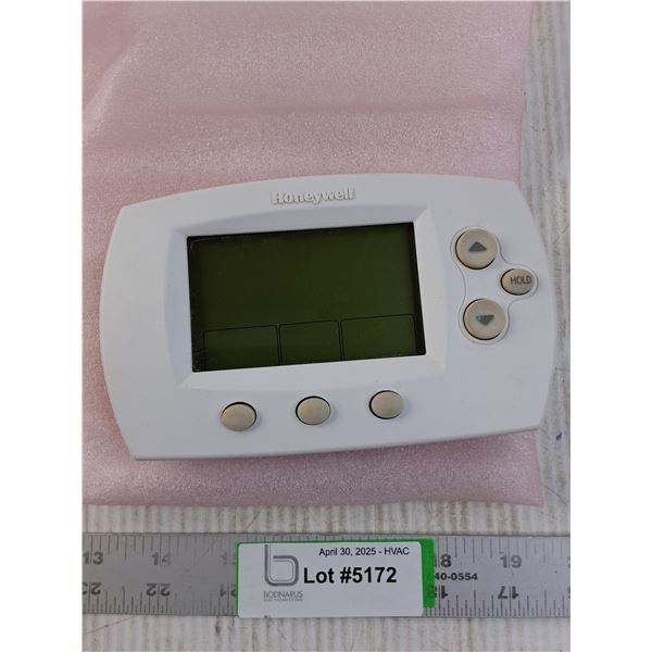 Honeywell Focus Pro 6000 Thermostat TH6110D1039