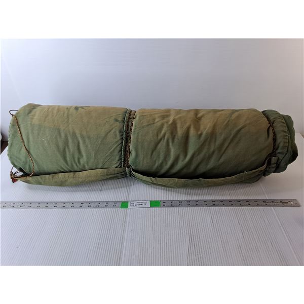 Vintage Woods Extreme Cold  Military Sleeping Bag