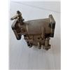 Image 5 : Lycoming Engine Aircraft Carburator