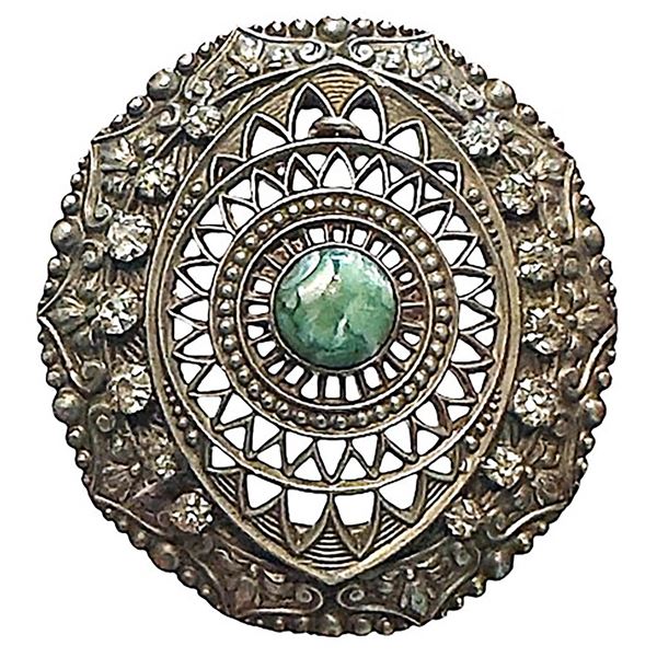 A division one large jewel pierced button