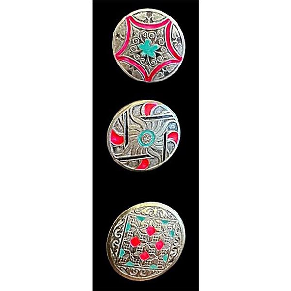 A small card of division three enameled metal buttons