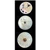 Image 5 : A small card of division one and three pearl buttons