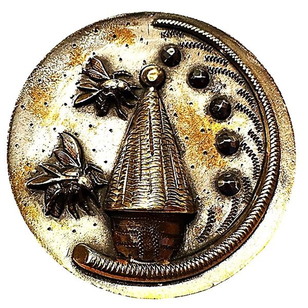 A division one pictorial animal button