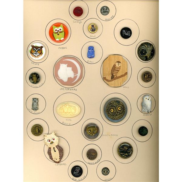 A card of division one and three assorted Owl Buttons