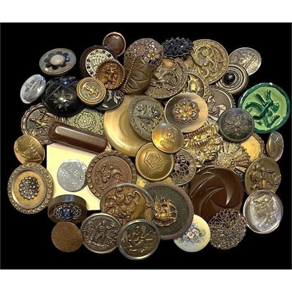 A heavy bag lot of assorted buttons