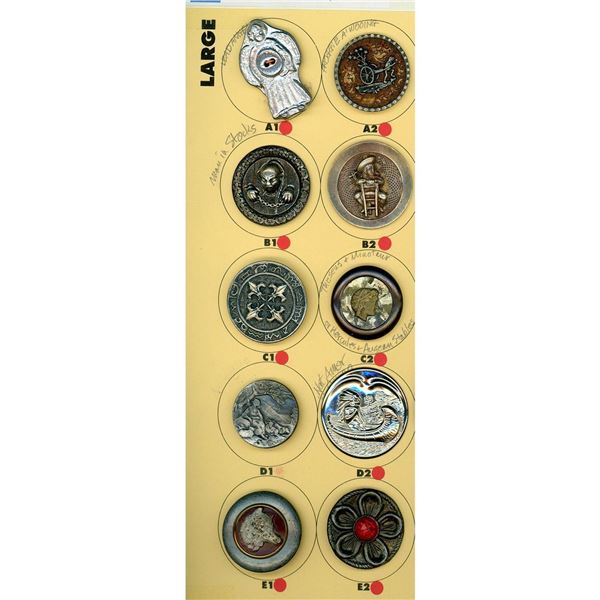 A small card of division one and three metal buttons