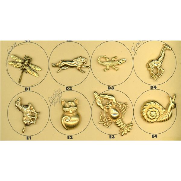 A small card of division three animal buttons