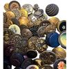 Image 4 : A bag lot of assorted buttons