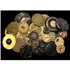 Image 1 : A bag lot of assorted buttons