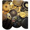 Image 3 : A bag lot of assorted buttons
